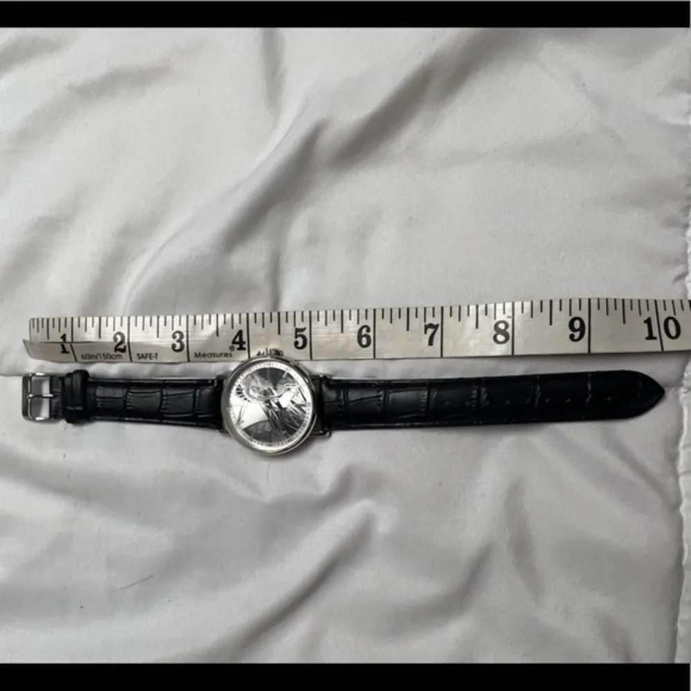 Vintage Statue of Liberty souvenir watch still has plastic shield on front